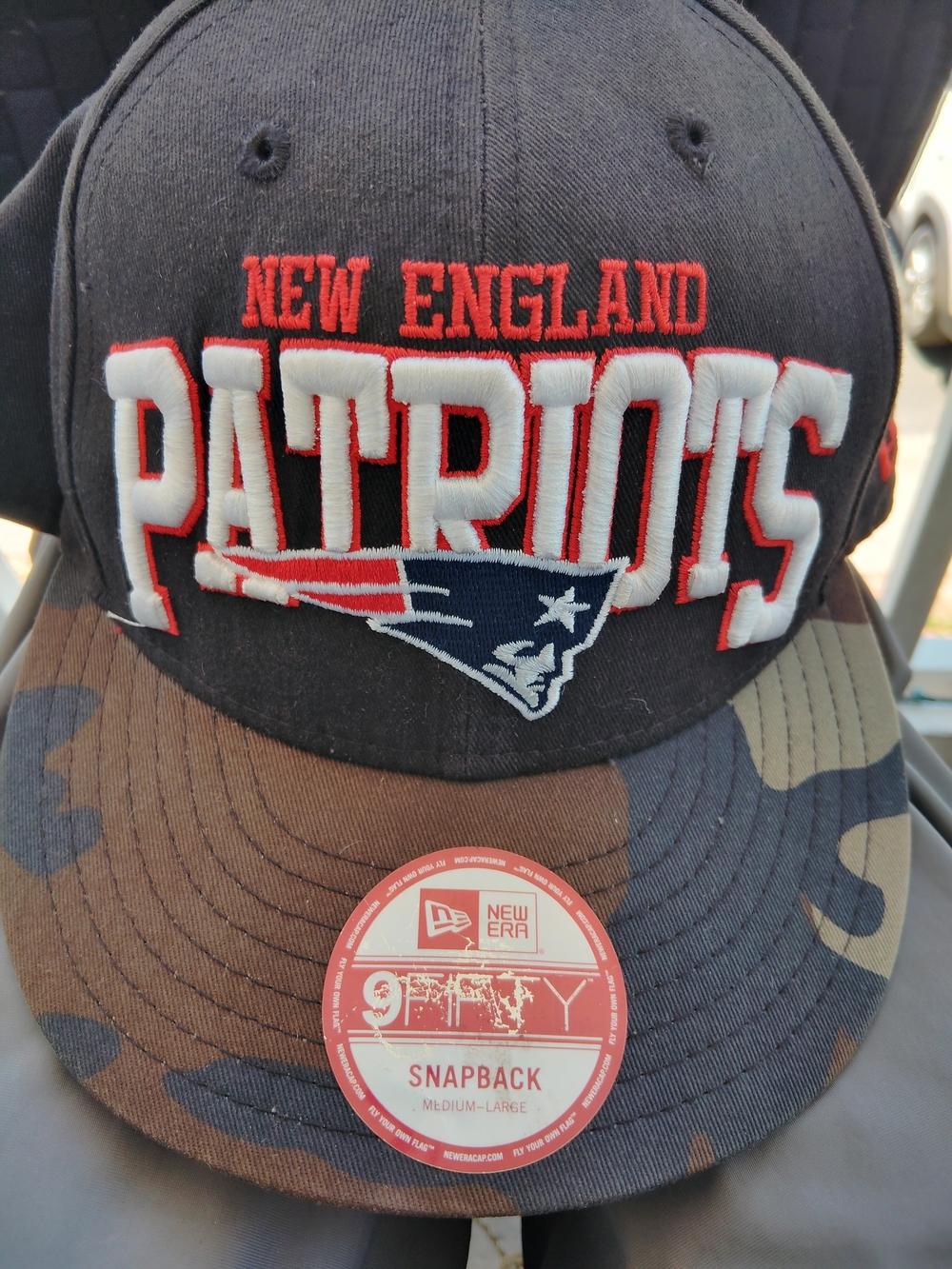 New Era Black & Camo New England Patriots Snapback Hat
